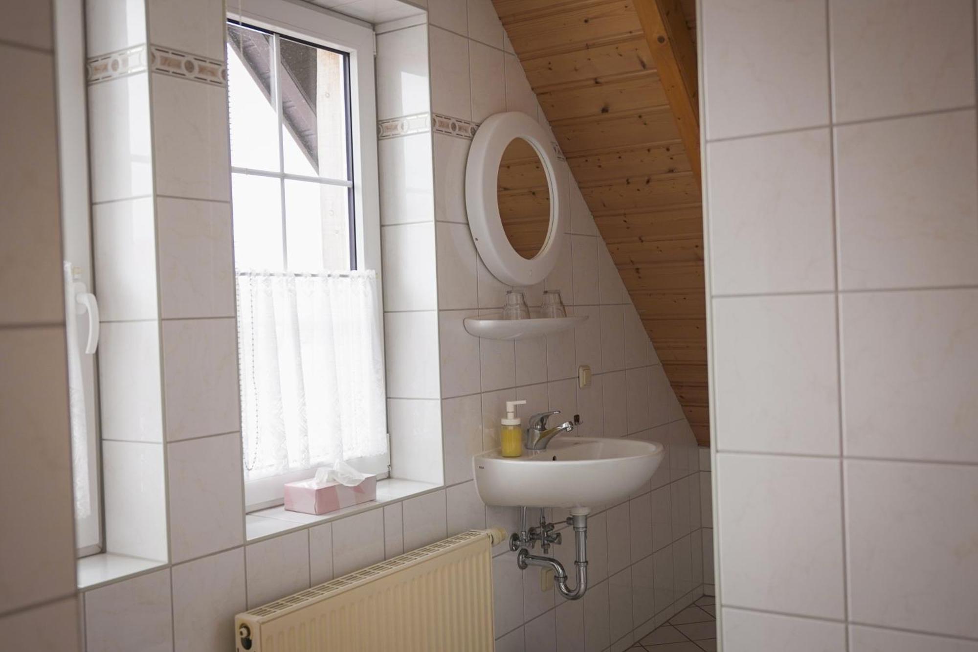 B&B Talstation Ferienwohnung Fuer 2 Personen Horselberg-Hainich Kültér fotó